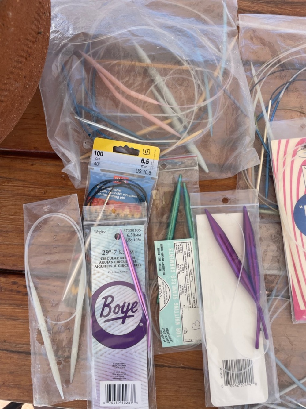 Lot of 25+ vintage circular knitting needles of all sizes - Picture 2 of 5